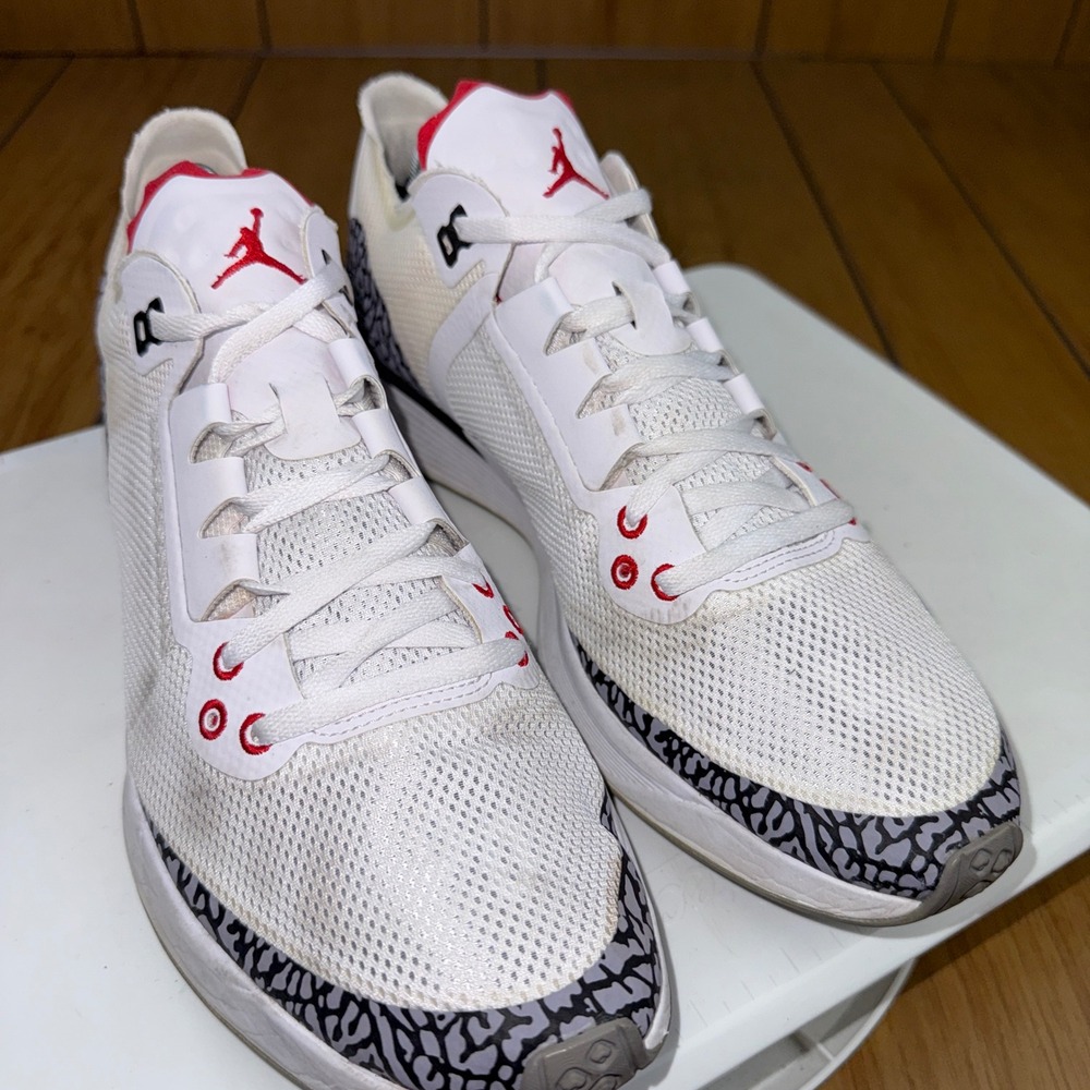 Jordan 88 Racer White Cement Mens Running Shoes AV1200-100 Size 11 - Picture 3 of 14